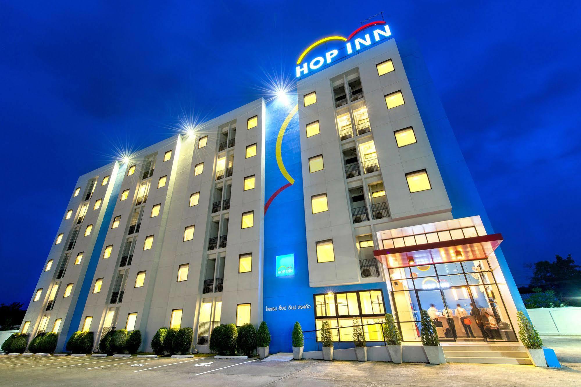 Hop Inn Лампанг Экстерьер фото