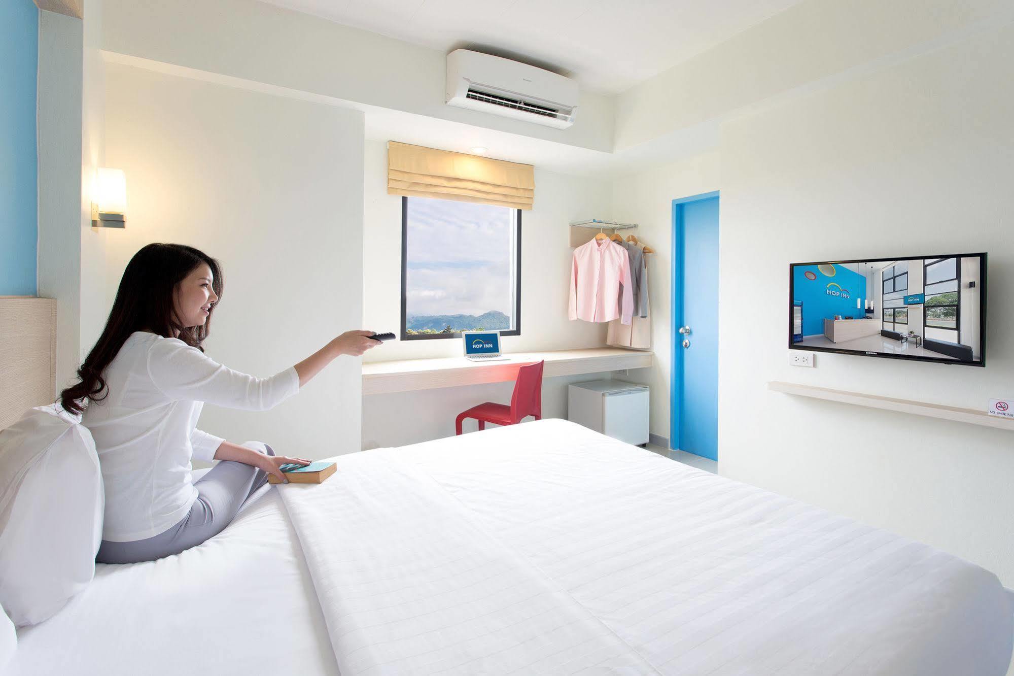 Hop Inn Лампанг Экстерьер фото